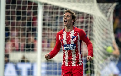 龙珠体育精华-什琴斯尼扑出必进球后淡定喝水