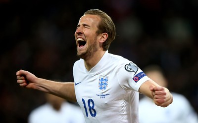 龙珠体育精华-加维训练中上演马赛回旋